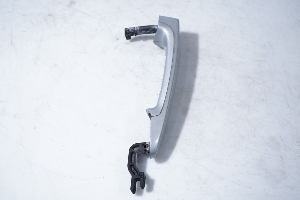 Front door exterior handle (4)