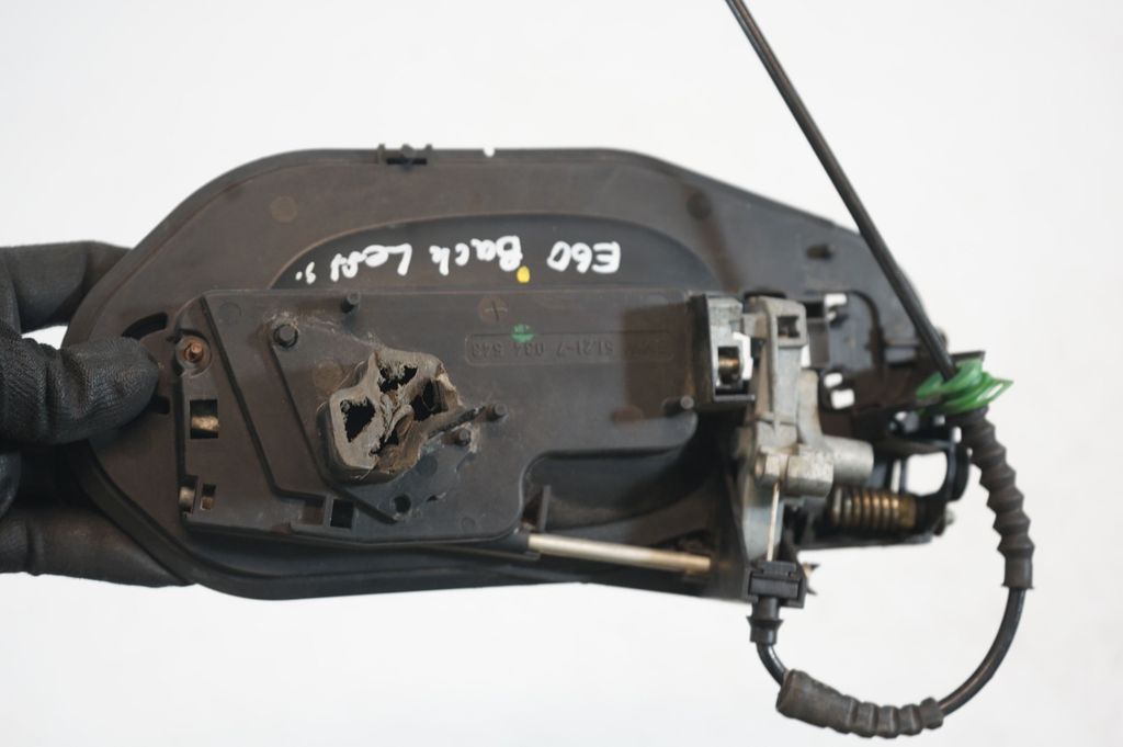 Rear door exterior handle (6)