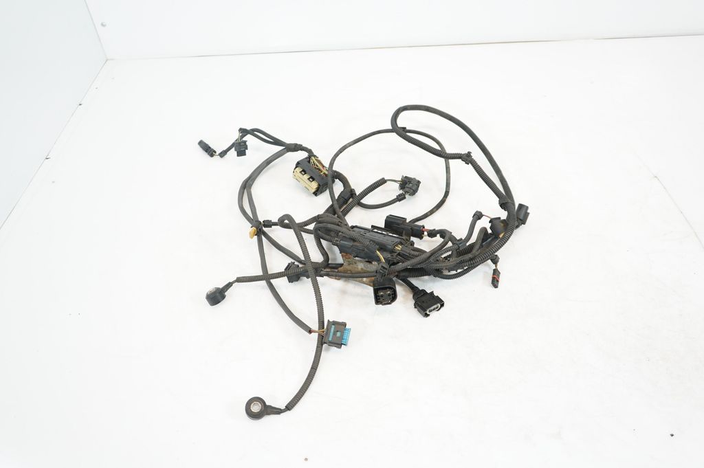 Engine installation wiring loom (3)