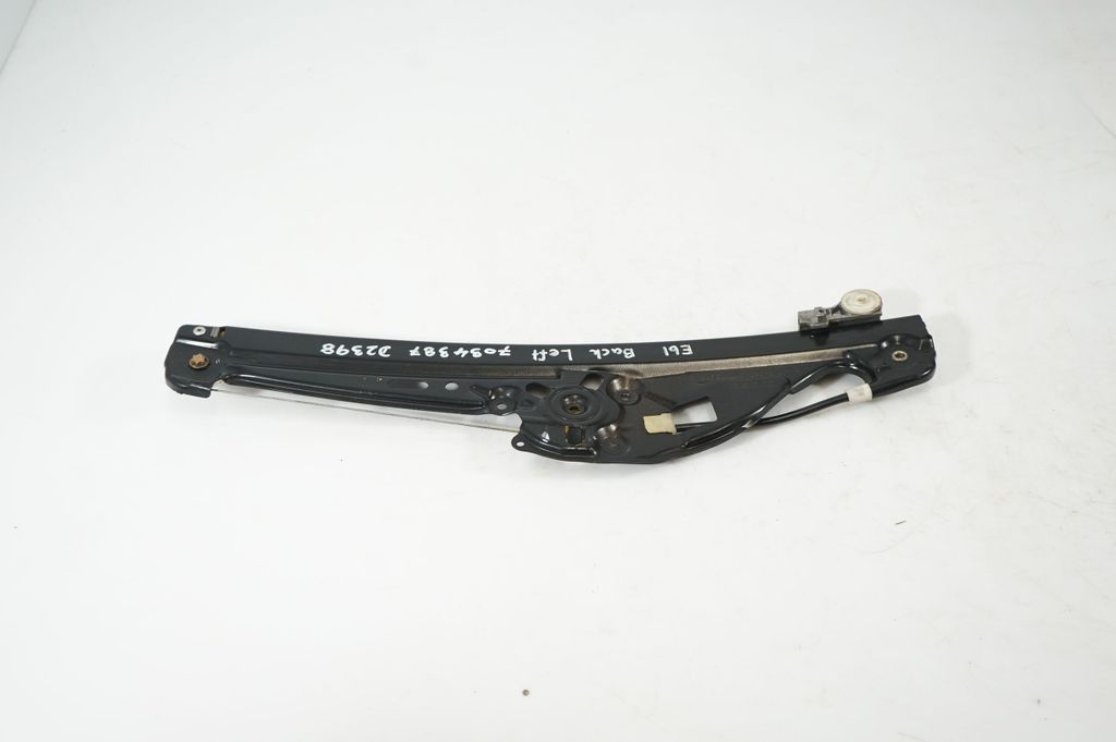 Rear door window regulator with motor (3)