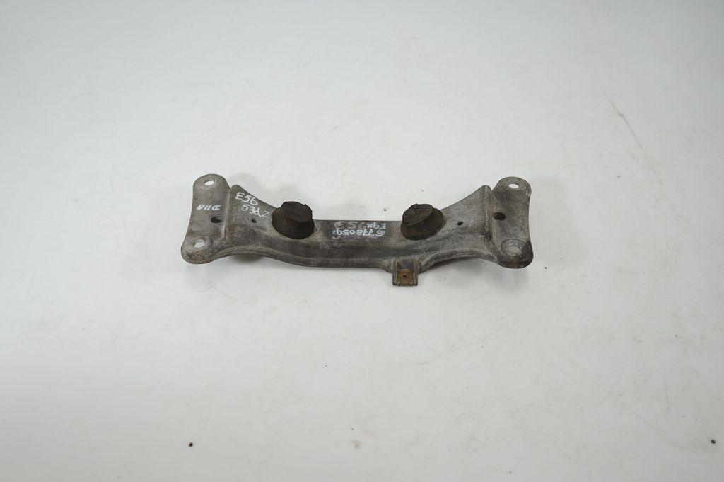 Gearbox mounting bracket (3)