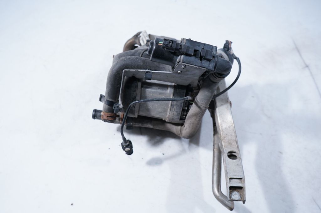 Tailgate/trunk/boot lock/catch/latch (4)