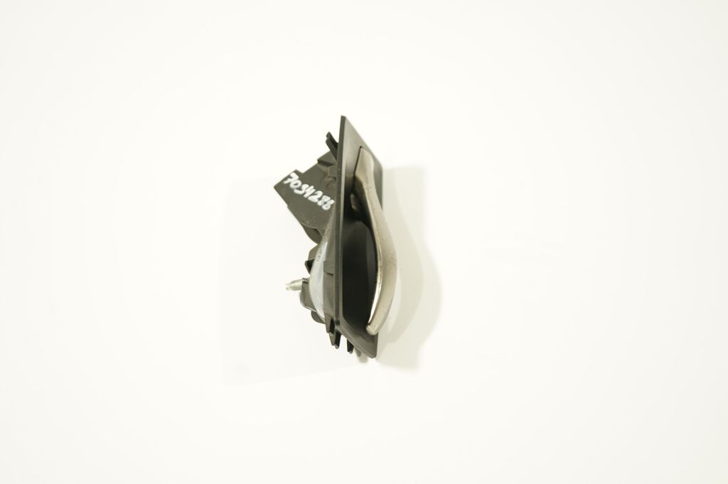 Rear door interior handle (4)