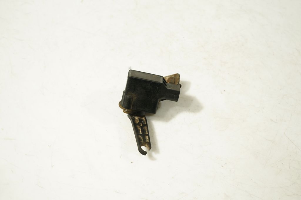 Headlight/headlamp level sensor (2)