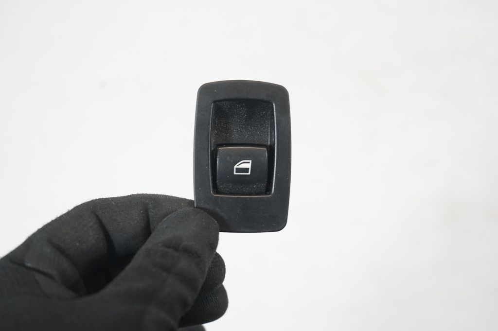 Electric window control switch (6)