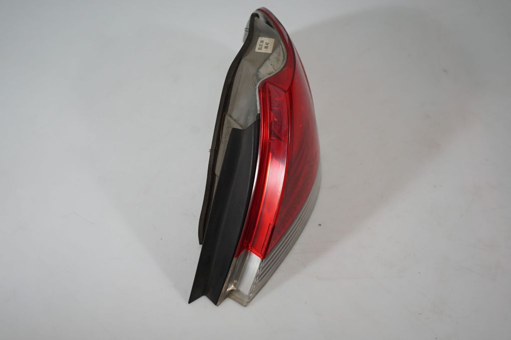 Rear/tail lights (4)