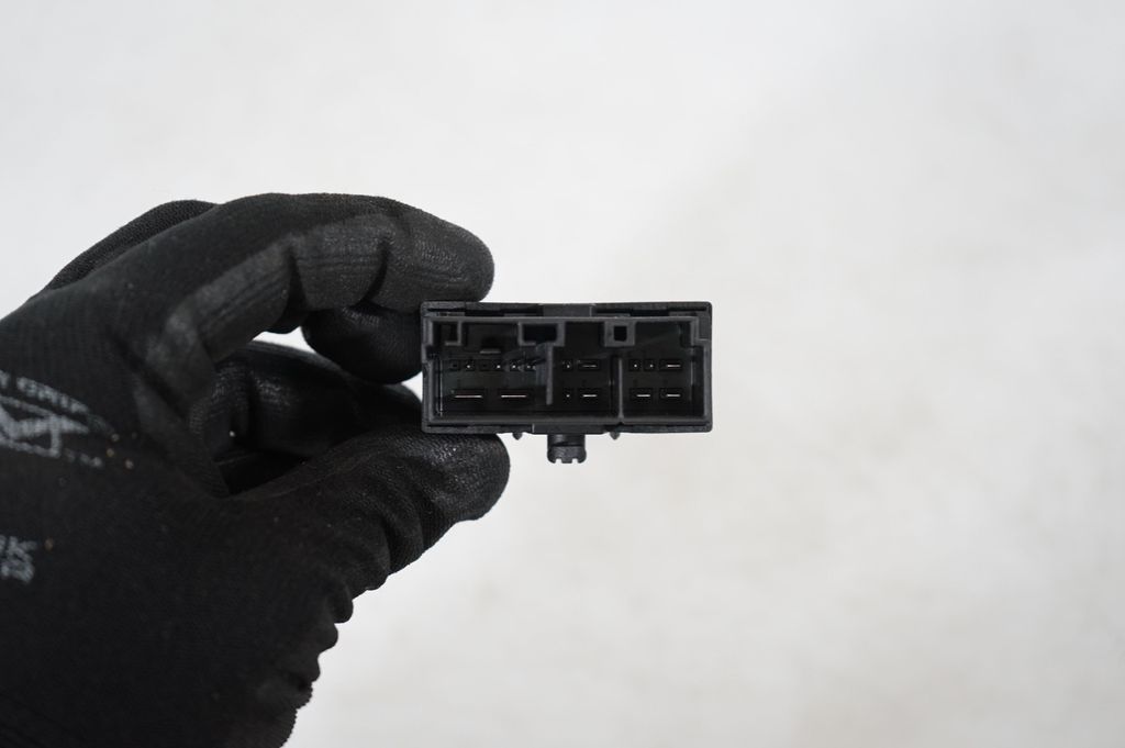 Seat belt warning relay (7)