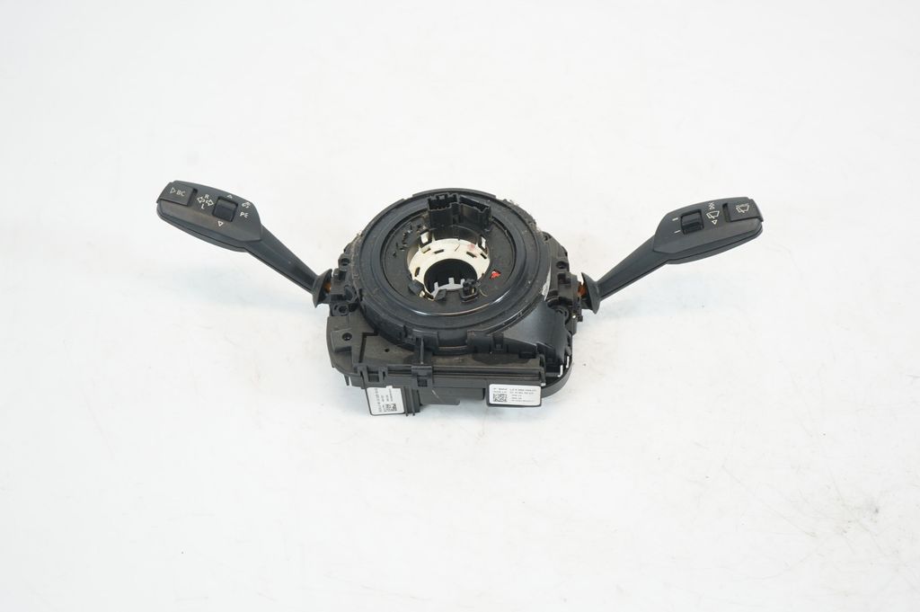 Wiper turn signal indicator stalk/switch