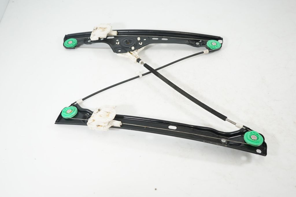 Front door window regulator with motor (5)