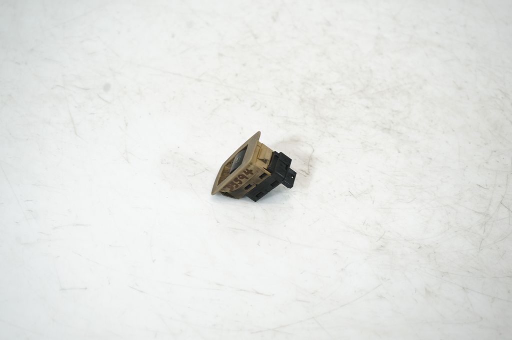 Electric window control switch (2)