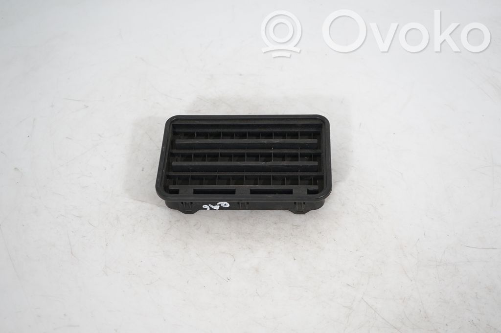 Quarter panel pressure vent (3)