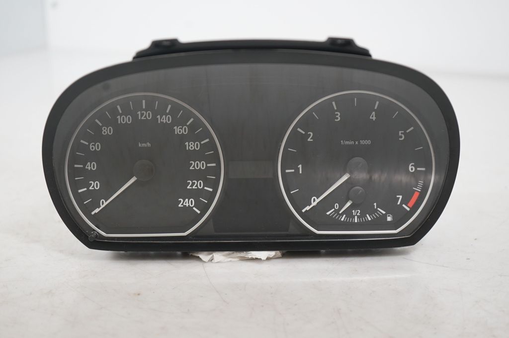 Speedometer (instrument cluster) (6)