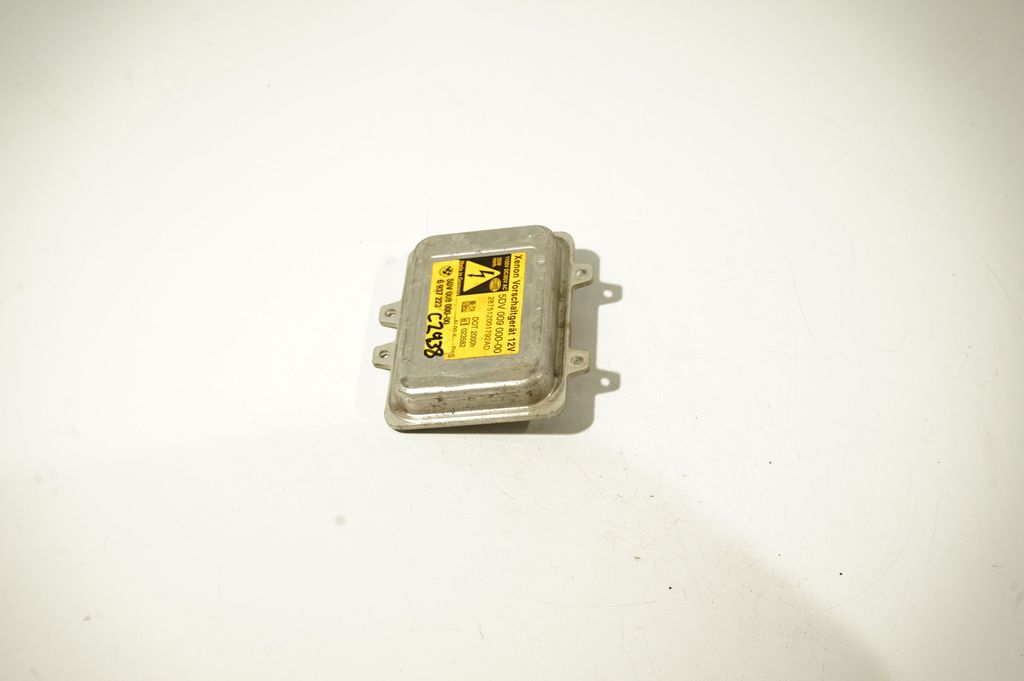 Headlight ballast module Xenon (2)
