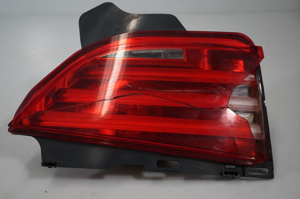 Rear/tail lights (6)
