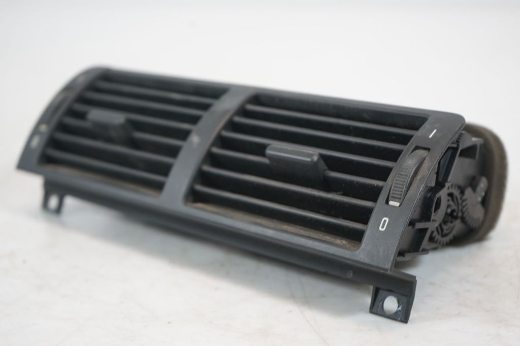 Dash center air vent grill (6)