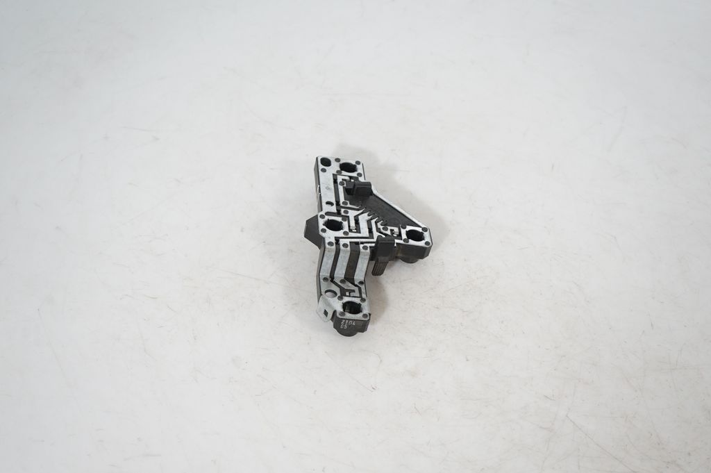 Tail light bulb cover holder (4)