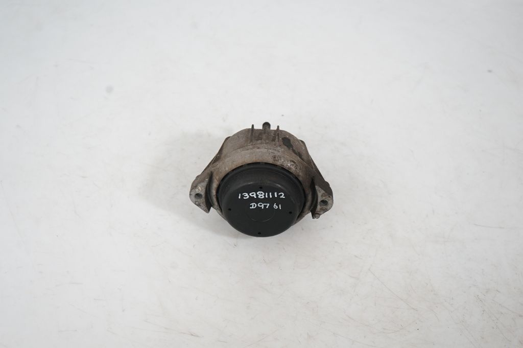 Engine mount bracket (5)