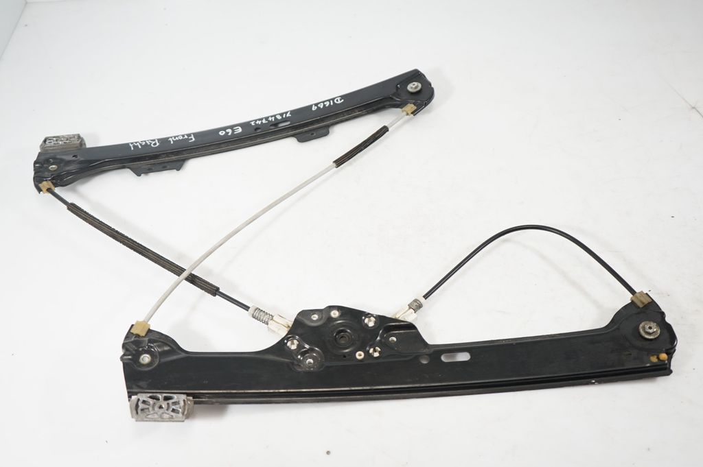 Front door window regulator with motor (3)