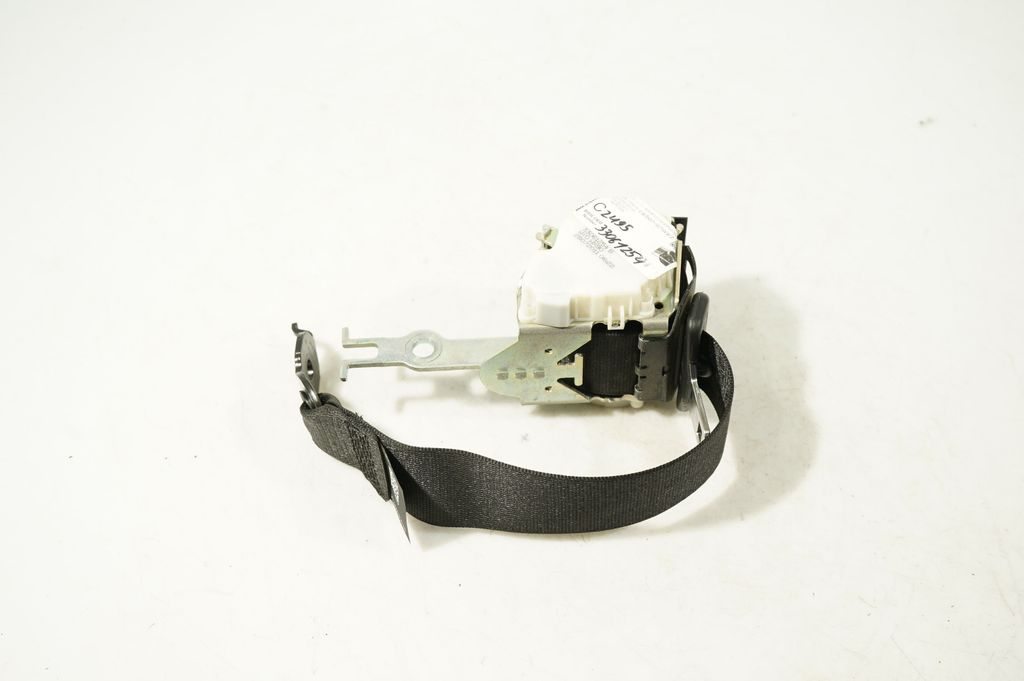 Rear seatbelt (5)