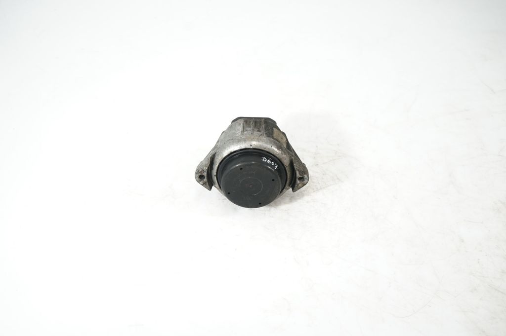 Engine mount bracket (3)