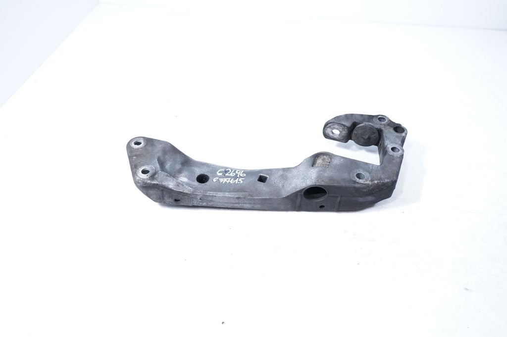 Gearbox mounting bracket (5)