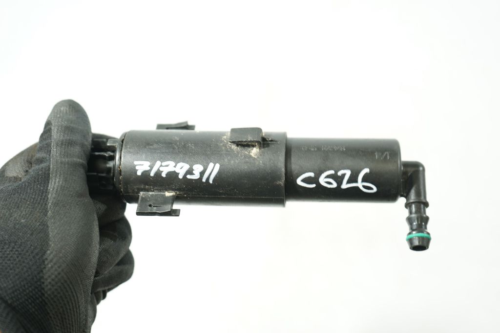 Headlight washer spray nozzle (7)