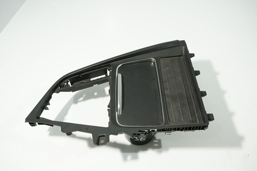 Center console (4)