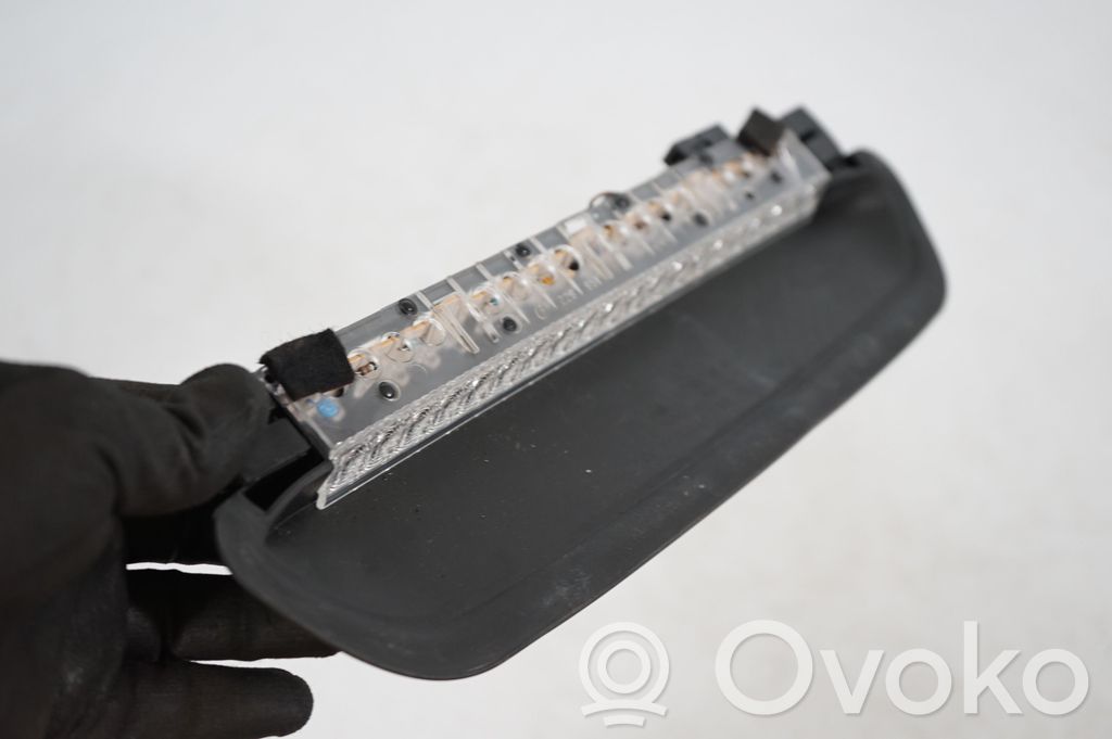 Third/center stoplight (6)