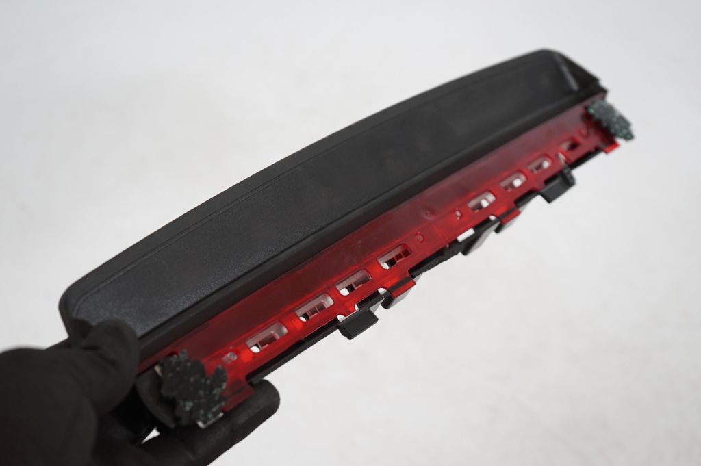 Quarter panel pressure vent (6)