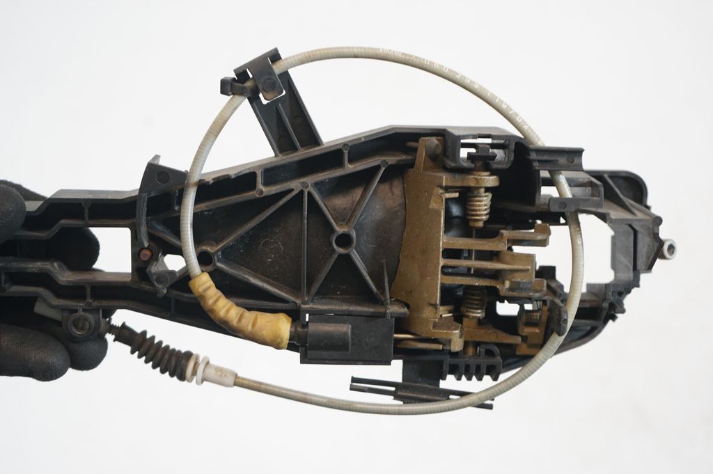 Rear bumper mounting bracket (6)