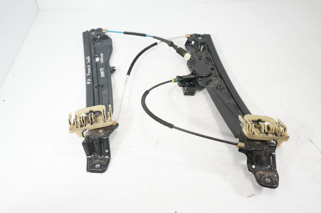 Front door window regulator with motor (4)