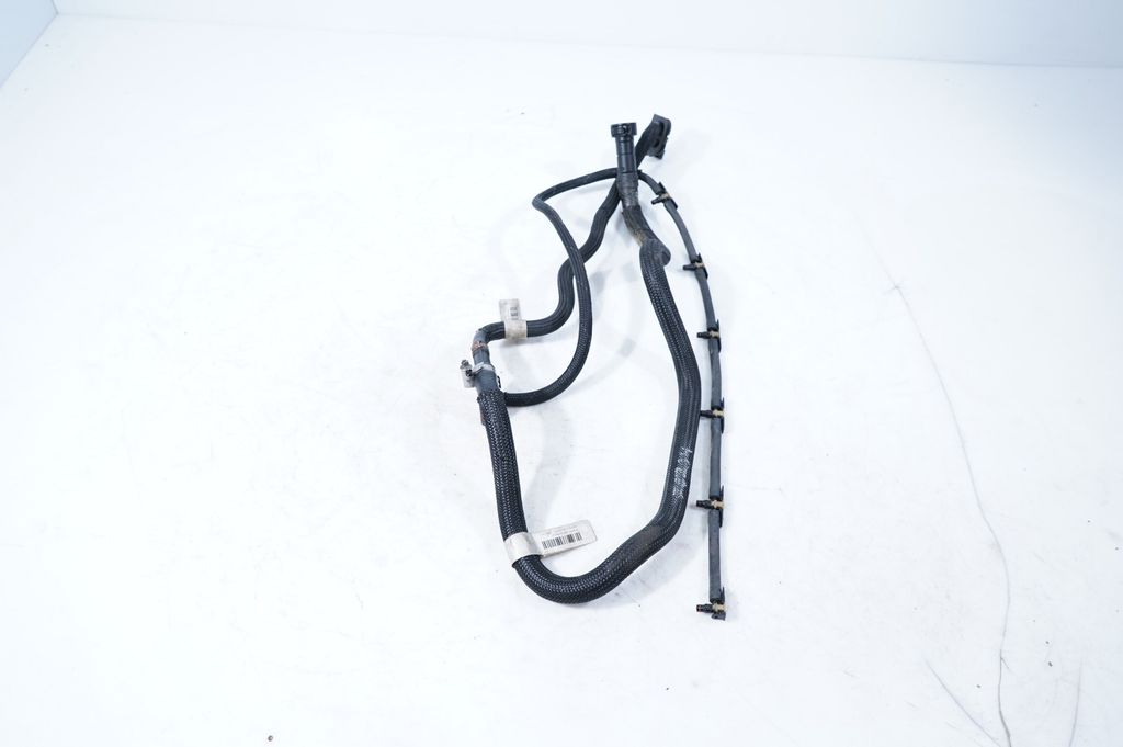 Fuel line/pipe/hose (2)