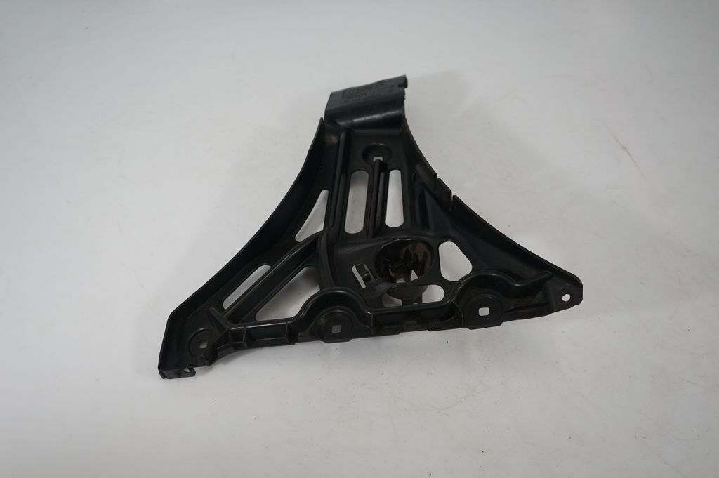 Rear bumper mounting bracket (3)
