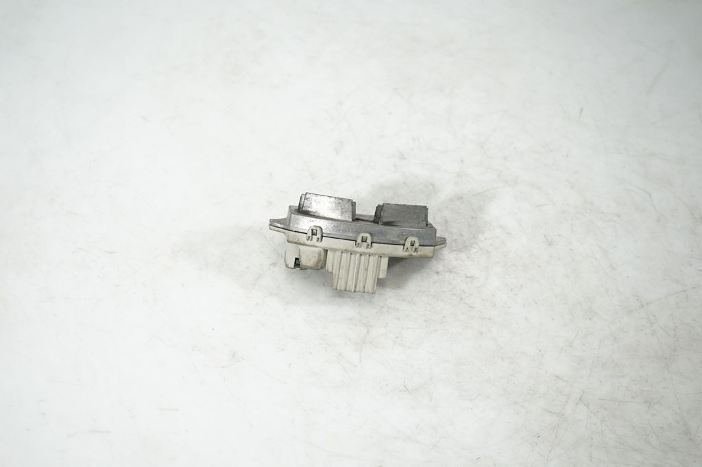 Heater blower motor/fan resistor (3)