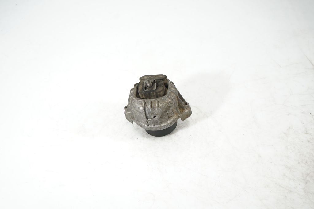 Engine mount bracket (2)